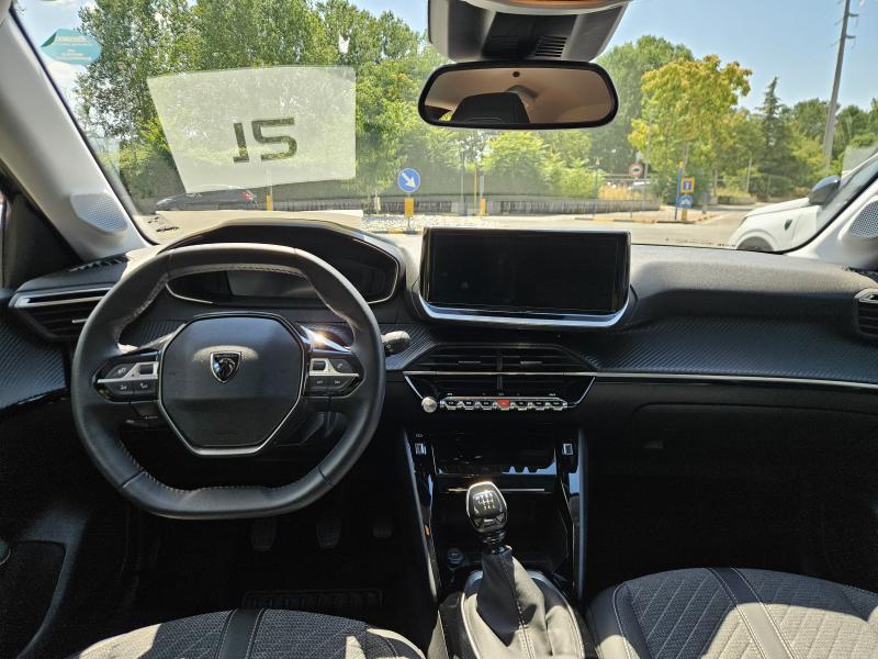 Peugeot 208 II 1.2 puretech Allure 3