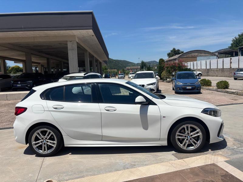 BMW 116 i M-Sport " Cerchi 18 - Carplay - Pdc - Full Led " 7