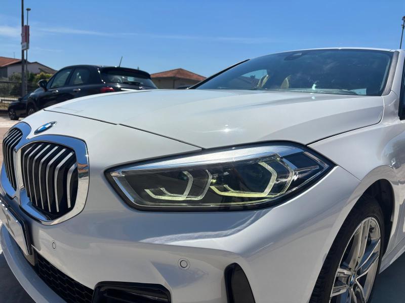 BMW 116 i M-Sport " Cerchi 18 - Carplay - Pdc - Full Led " 17