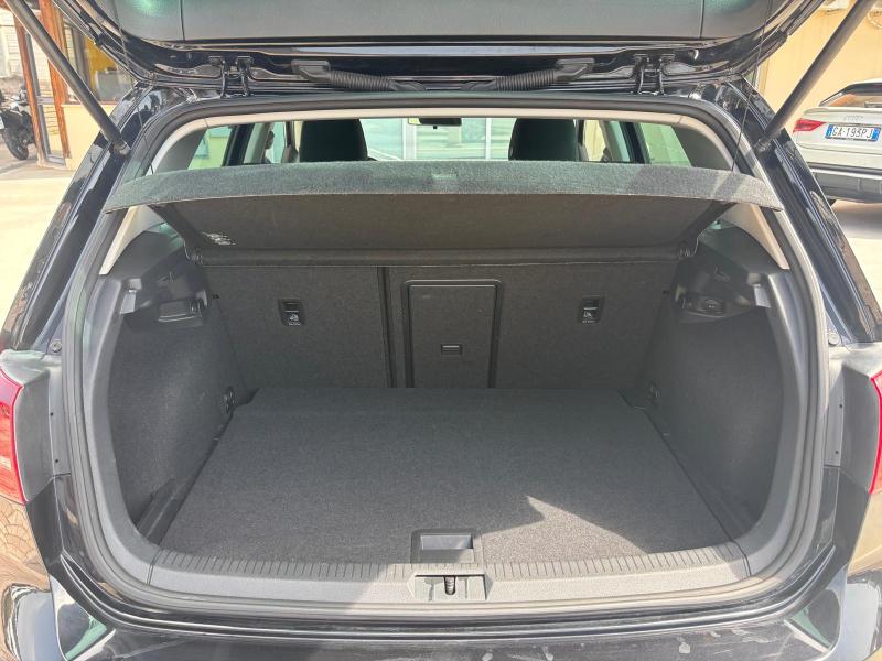 Volkswagen Golf 7.5 1.6 tdi Highline 110cv " Navi - Pdc - Cerchi 17 " 16