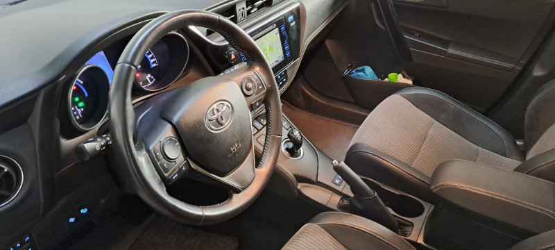 Toyota Auris 14