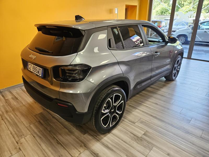 Jeep Avenger 1.2 turbo Summit fwd 14