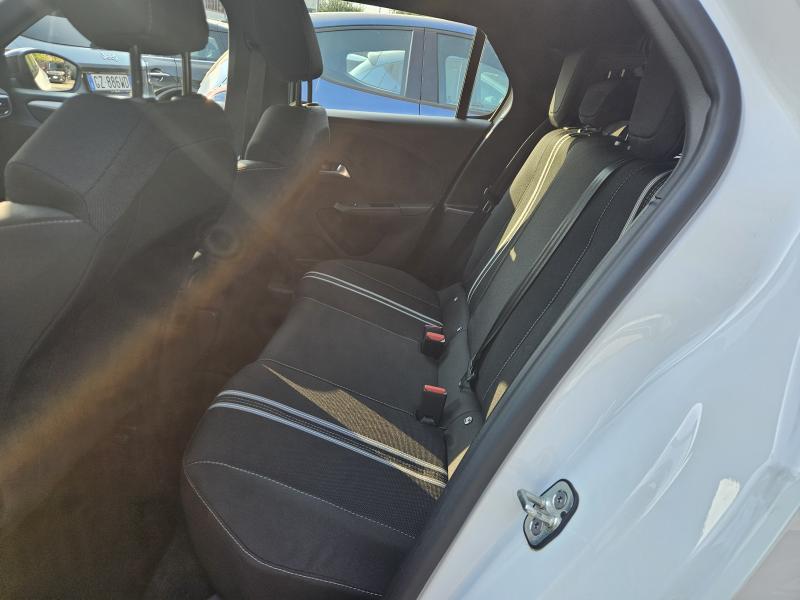 Opel Corsa VI 1.2 GS 100CV 13