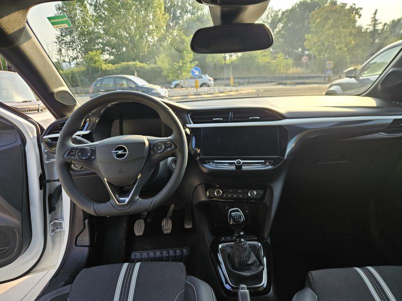 Opel Corsa VI 1.2 GS 100CV 3