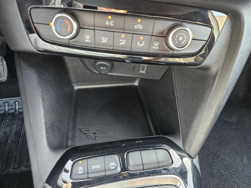Opel Corsa VI 1.2 GS 100CV 11
