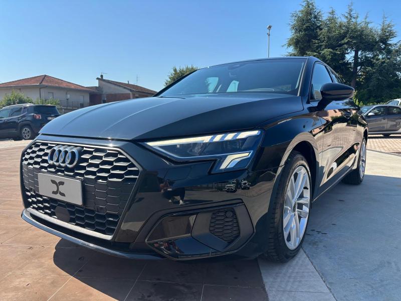 Audi A3 Sportback 30 2.0 Tdi " Fari Matrix - Pdc - Cambio F1 " 9