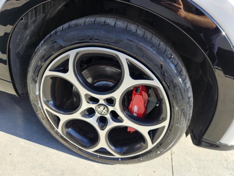 Alfa Romeo Tonale 1.5 hybrid Veloce 160cv tct7 15
