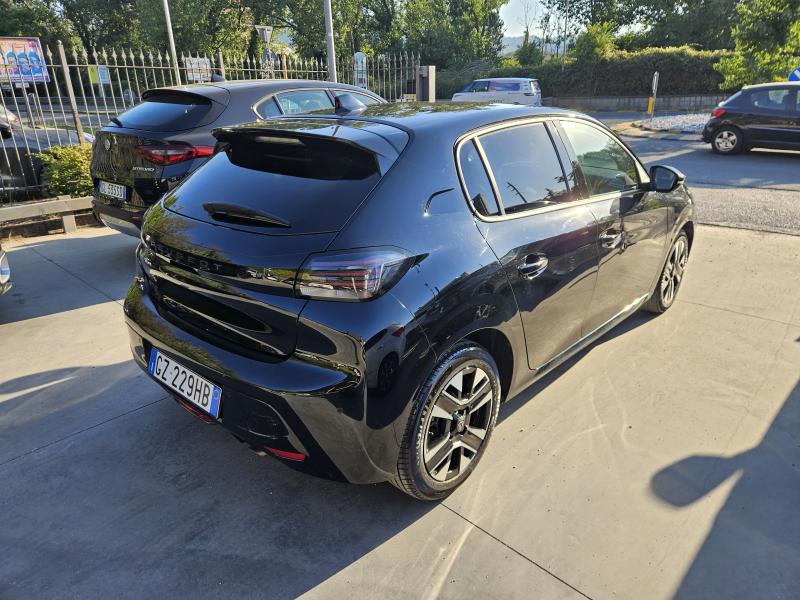Peugeot 208 II 1.2 puretech Allure 4