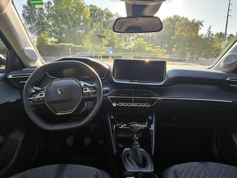Peugeot 208 II 1.2 puretech Allure 2