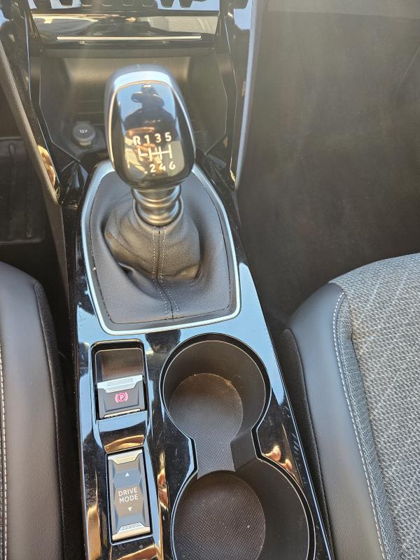 Peugeot 2008 II 1.2 puretech Allure 13