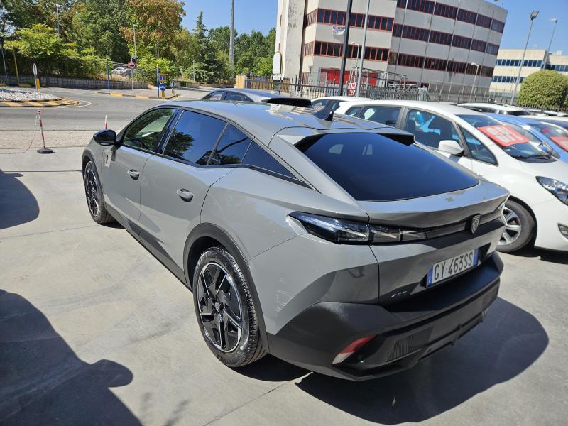 Peugeot 408 1.2 hybrid GT 136cv e-dsc6 5
