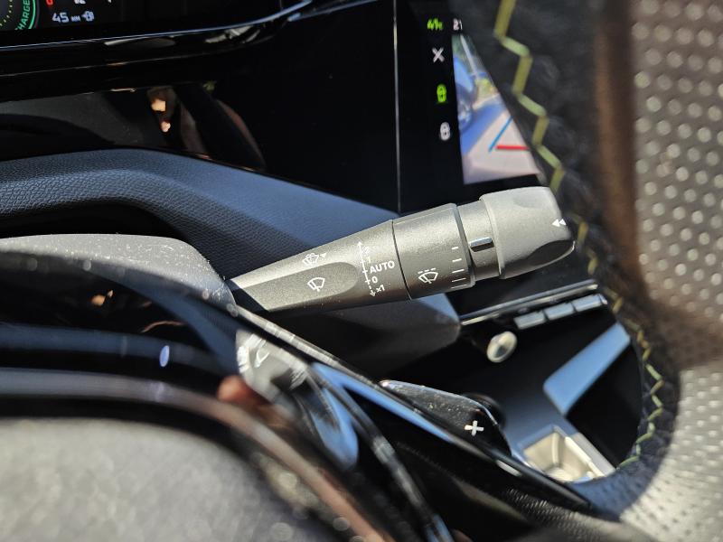 Peugeot 408 1.2 hybrid GT 136cv e-dsc6 19