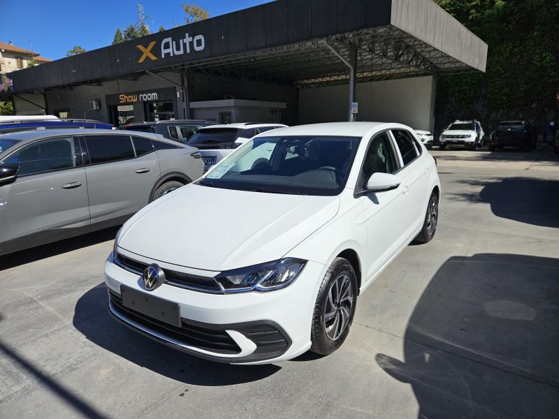 Volkswagen Polo VI 1.0 Young 80cv 1