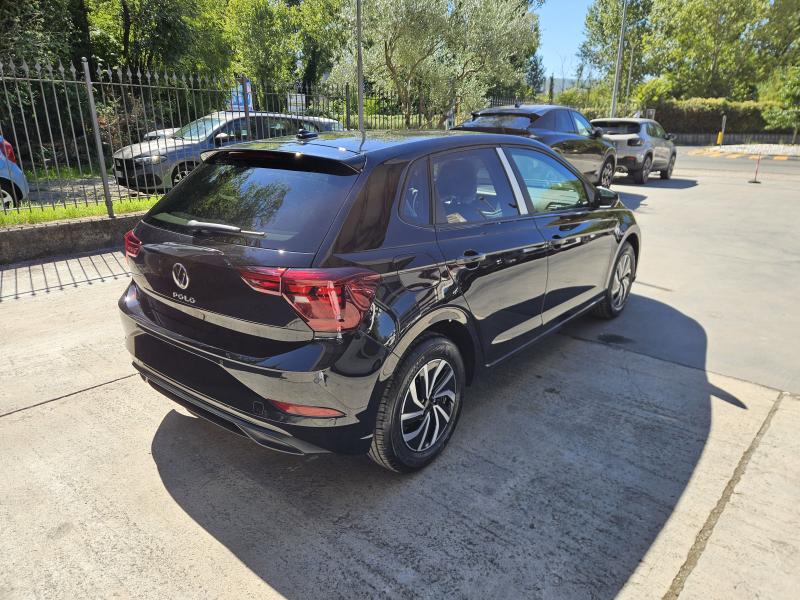 Volkswagen Polo VI 1.0 Young 80cv 5