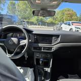 Volkswagen Polo VI 1.0 Young 80cv