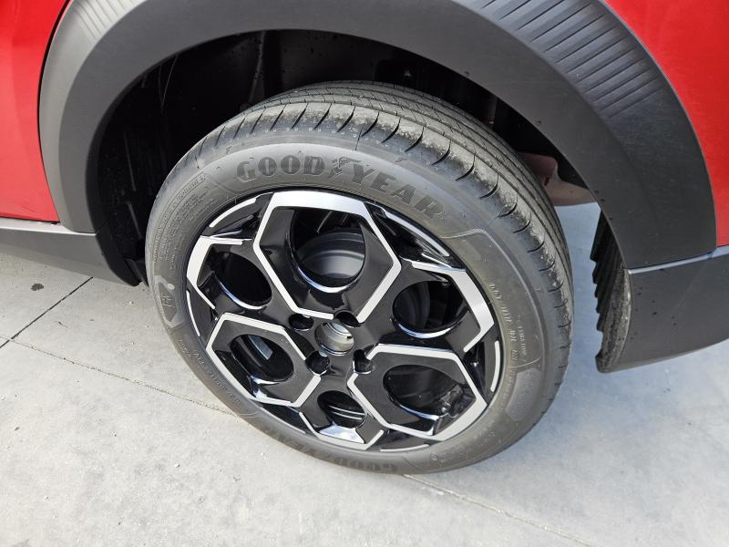 Citroen C3 IV 1.2 turbo Max 100cv 15