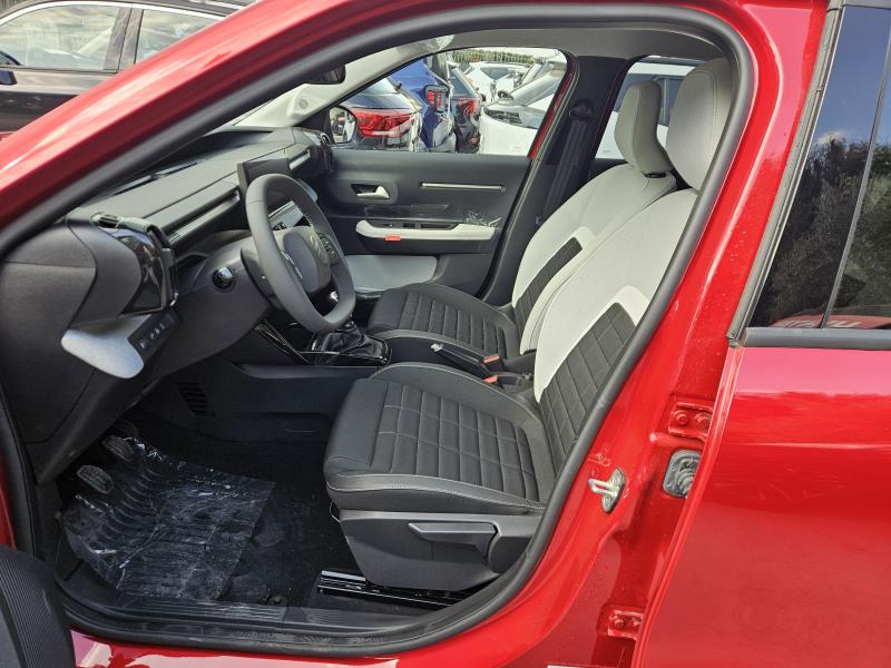 Citroen C3 IV 1.2 turbo Max 100cv 8