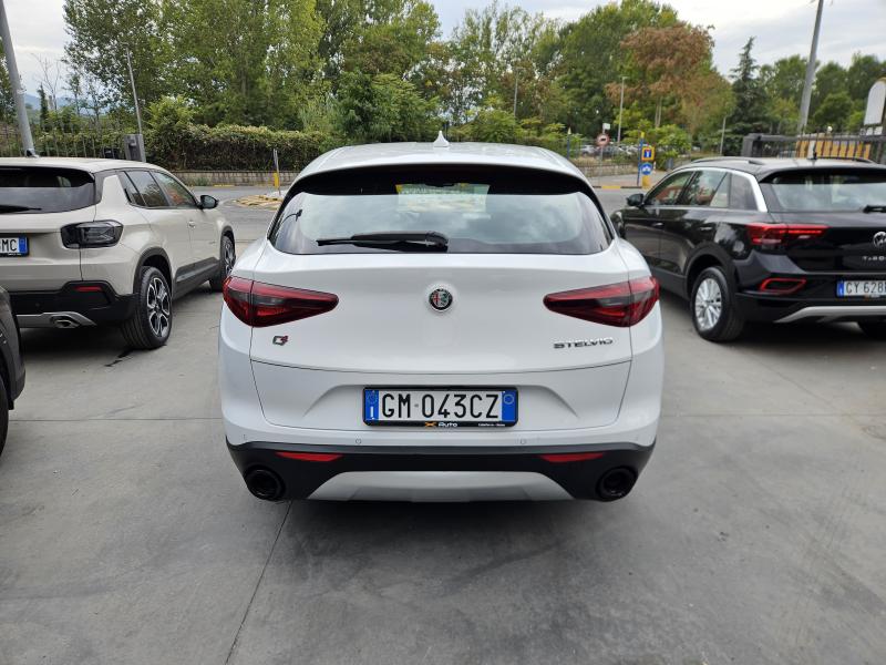 Alfa Romeo Stelvio 2.2 t Super Business Q4 190cv auto 6