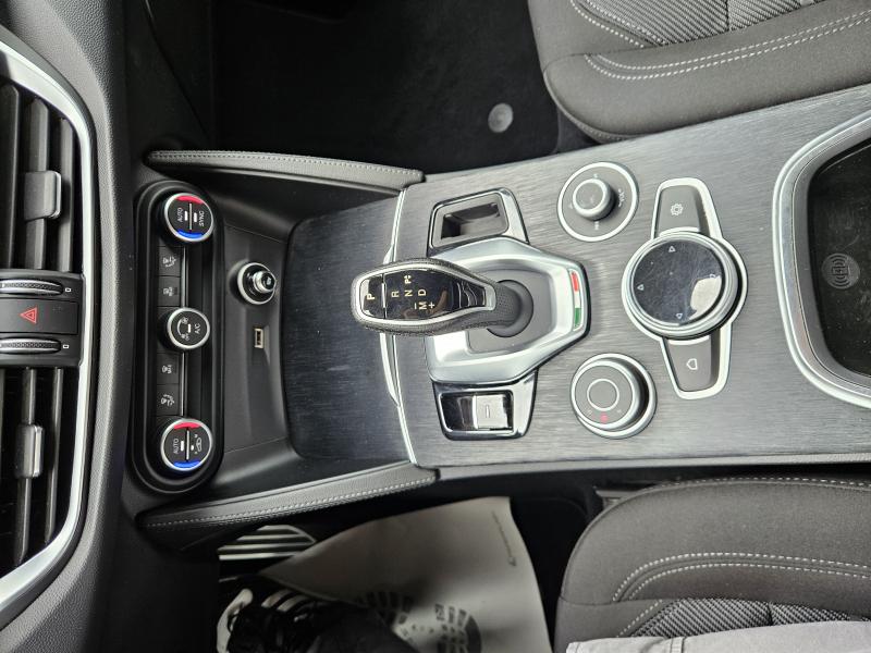 Alfa Romeo Stelvio 2.2 t Super Business Q4 190cv auto 12