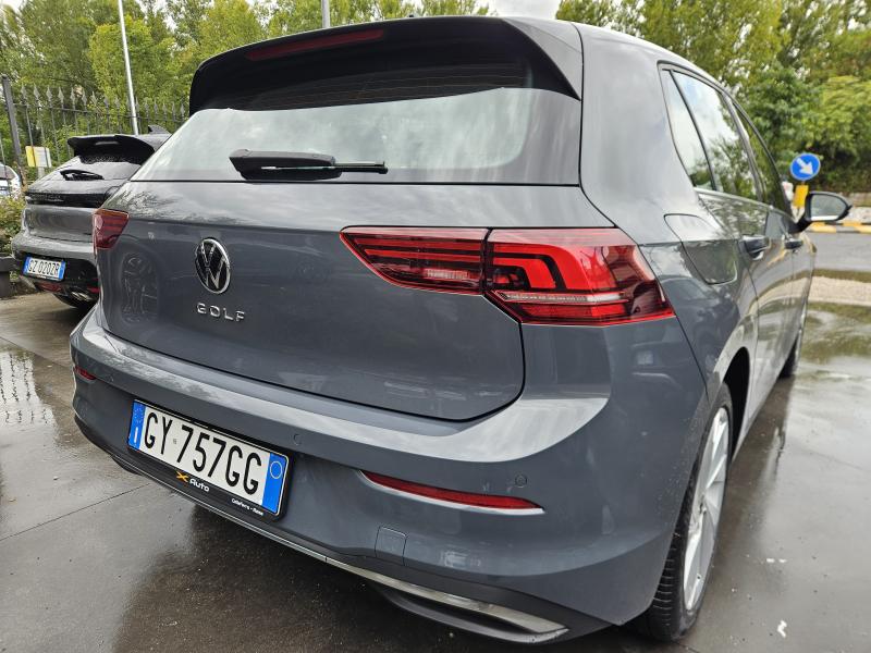 Volkswagen Golf VIII 2.0 tdi Style 150cv dsg 17
