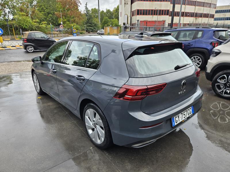 Volkswagen Golf VIII 2.0 tdi Style 150cv dsg 4