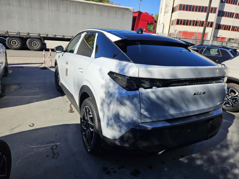 Peugeot 3008 Hybrid 145 e-DCS6 GT 3