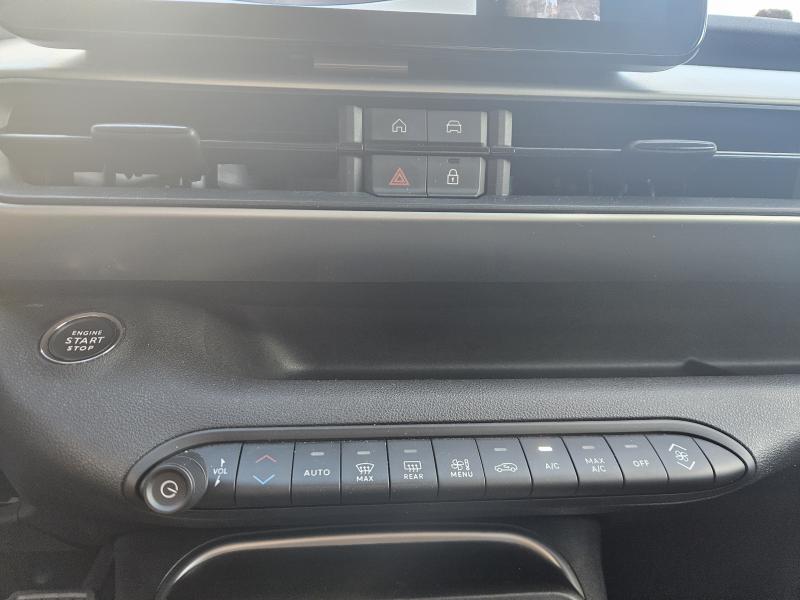 Jeep Avenger 1.2 turbo e-hybrid mhev Summit fwd 110cv edct6 12