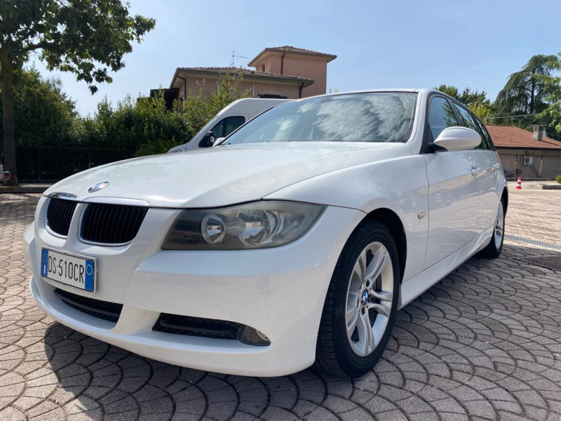 BMW 320 d Touring 177 cv Cerchi 17 - Pdc - Volante multifunzione 3