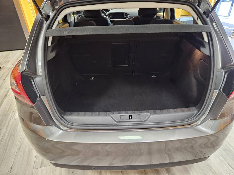 Peugeot 308 5p 1.2 puretech t Allure 8