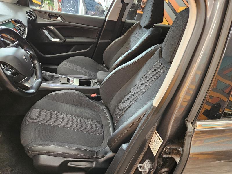 Peugeot 308 5p 1.2 puretech t Allure 9