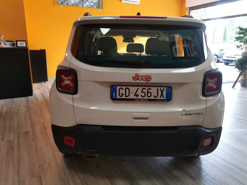 Jeep Renegade 1.6 Limited  14